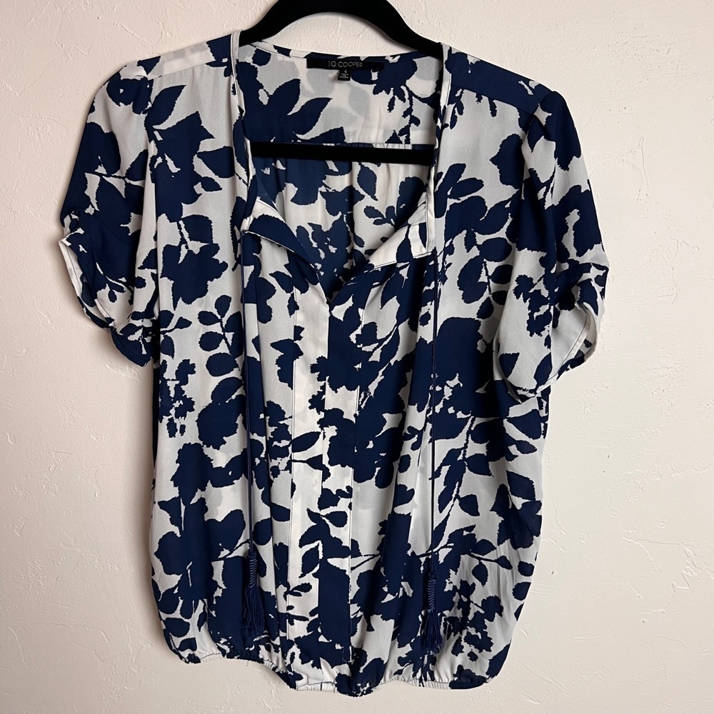 19 Cooper blue floral blouse top